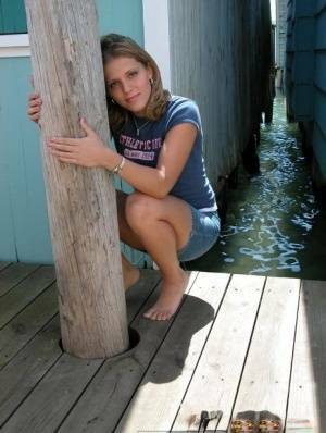 Blonde solo girl flashes upskirt panties on lakeside boardwalk on leaks.pics