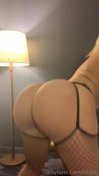 KRISTEN KINDLE Garter Stockings & Lots of booty claps onlyfans porn videos on leaks.pics