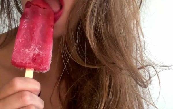 Some content from OnlyFans. Sucking an ice cream, masturbation and squirting! - Luci's Secret on leaks.pics