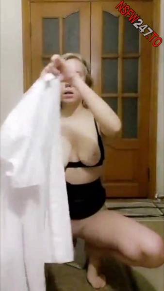 Daisy Shai striptease & pussy play on the floor snapchat premium xxx porn videos on leaks.pics