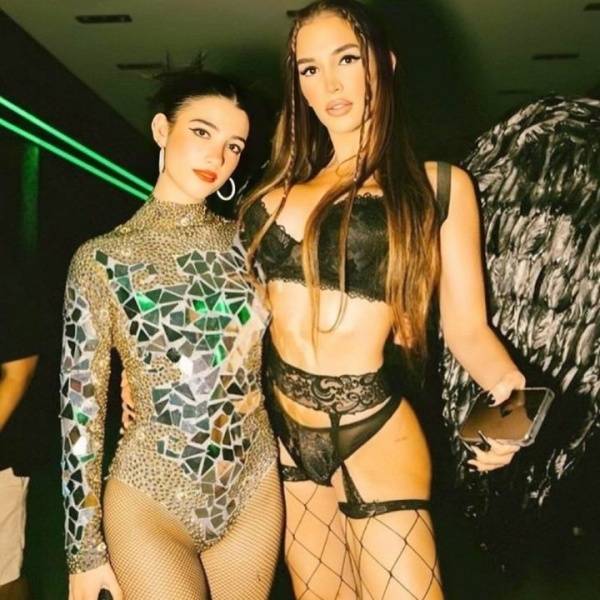 Charli D’Amelio Sexy Halloween Cosplay Photos  - Usa on leaks.pics
