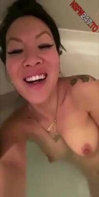 Asa Akira bathtub show snapchat premium porn videos on leaks.pics