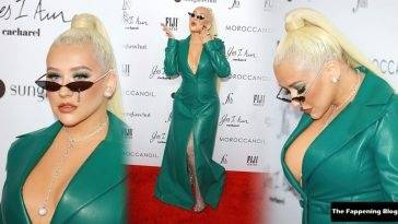 Christina Aguilera Flaunts Her Sexy Breasts at The Daily Front Row 19s 6th Annual Fashion Los Angeles Awards - Los Angeles on leaks.pics