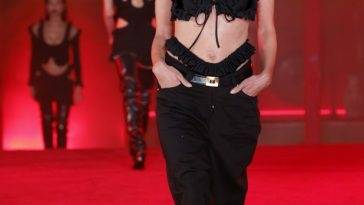 Alessandra Ambrosio Flaunts Her Sexy Tits During the 1CFortune City 1D Runway Show (3 Photos + Video) on leaks.pics