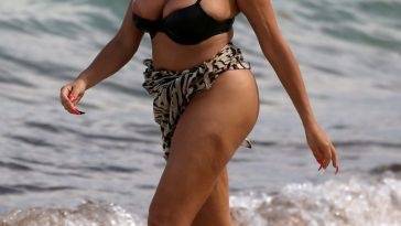 Afida Turner Flashes Her Nude Boobs in a Bikini in Miami Beach on leaks.pics
