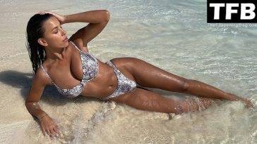 Devin Brugman Shows Off Her Stunning Bikini Body on leaks.pics