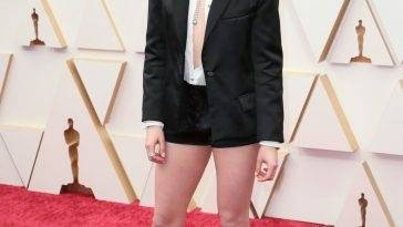 Kristen Stewart Displays Her Sexy Legs at the 94th Annual Academy Awards on leaks.pics