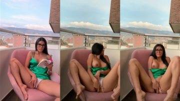 Hanna Miller Masturbation in Balcony Video Leaked on leaks.pics