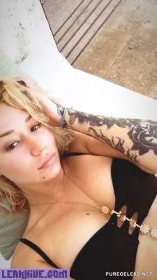 Leaked Iggy Azalea Shooting Her Bikini Body on leaks.pics