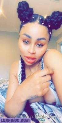 Blac Chyna Sexy Swimsuit Selfie  Video  on leaks.pics