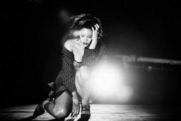 Rihanna Nude Nipple Slip BTS Photoshoot Set Leaked - Barbados on leaks.pics