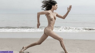 Kendall Jenner completely naked by Russell James on leaks.pics