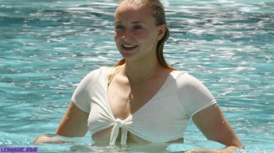 Sophie Turner caught in a bikini and wet flannel on leaks.pics