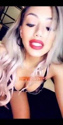 Gwen Singer masturbating show snapchat premium xxx porn videos on leaks.pics