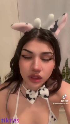 Unusual cosplayer on TikTok sexy shows sexy cow costume on leaks.pics