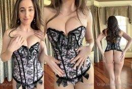 Christina Khalil Sexy Black And Pink Corset Video Leaked on leaks.pics