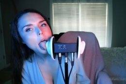 HeatheredEffect ASMR OnlyFans Kissing & Licking Short Video on leaks.pics