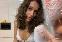 Sugar Boogerz ASMR Bikini in a Bathtub ASMR Patreon Video on leaks.pics