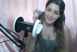Luz ASMR Licking Your Ears Video on leaks.pics