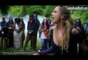 Nora Arnezeder in Mozart in the Jungle (series) (2014) Sex Scene on leaks.pics