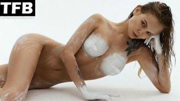 Anastasiya Scheglova Displays Her Fantastic Figure Posing Naked in a Hot Shoot on leaks.pics