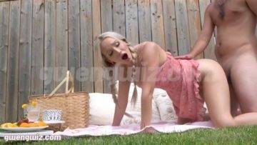 Gwen Gwiz Nude Summer Garden Picnic Sextape Fucking Video  on leaks.pics