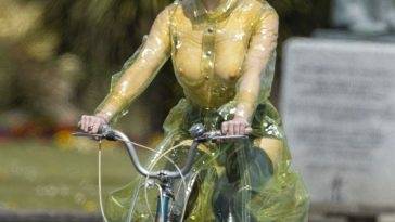Maisie Williams Rides Bike On Set of New 18Sex Pistols 19 TV Series on leaks.pics