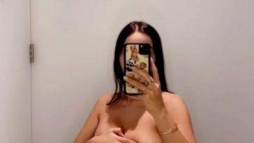 Sophie Mudd Topless Boob Shake Onlyfans Video Leaked on leaks.pics