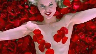 Mena Suvari Nude 13 American Beauty (14 Pics + Remastered & Enhanced Video) - Usa on leaks.pics