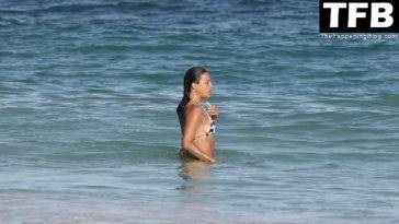 Michelle Rodriguez Spent Christmas Day on the Beach in Mexico - Mexico on leaks.pics