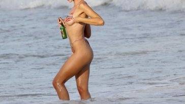 Gabrielle Epstein is Seen in a Tiny Bikini on the Beach in Tulum on leaks.pics
