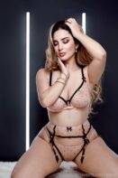 Rosa Verte Hot Bikini Girl video on leaks.pics