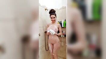 CaylinLive 2019.10.11 70193840 In the shower vide Video onlyfans leaked on leaks.pics