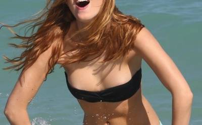 Bella Thorne Sexy - jizzy.org