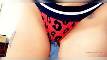 Tris love red cheetah print panties on leaks.pics