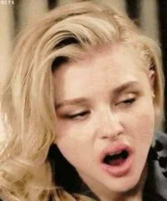 Just imagine, during your trip to LA you run into Chloe Grace Moretz on the street?. You whip out your cock to show her how hard she makes it? this is the face she makes right before she shows you what those lips do. on leaks.pics