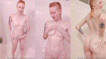 Melty Mochi Nude Shower Onlyfan Leaked Video on leaks.pics