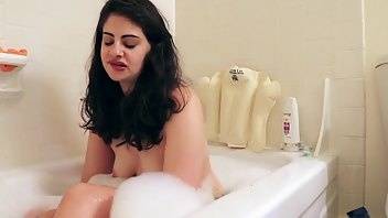Norah Solano sexy horny the bath cums | ManyVids Free Porn Videos on leaks.pics