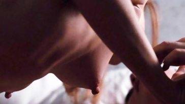 Louisa Krause & Anna Friel Nude Lesbian Scene In 'The Girlfriend Experience' Series - fapfappy.com