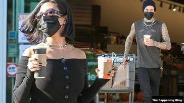 Braless Kourtney Kardashian & Travis Barker Go Grocery Shopping Together at Erewhon Market on leaks.pics