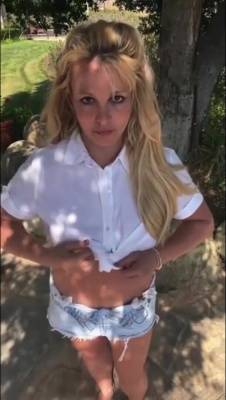 Britney Spears Strip Topless1 4 on leaks.pics