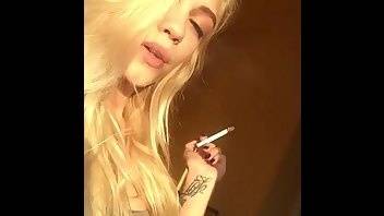 Alex Grey smokes premium free cam snapchat & manyvids porn videos on leaks.pics