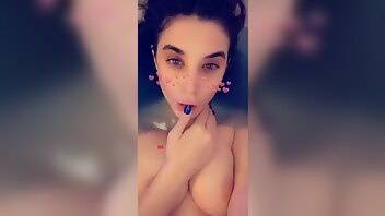 Sarah Love Nude Masturbating in Bathtub Snapchat XXX Videos ! on leaks.pics