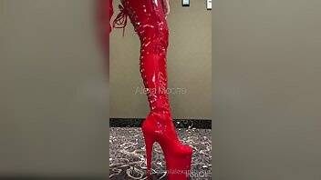 Alexamoorre red hot thigh high boots on leaks.pics
