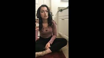 Jennifer Jacobs smokes premium free cam snapchat & manyvids porn videos on leaks.pics
