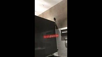 Lana Banks public toilet standing masturbation snapchat premium porn videos on leaks.pics