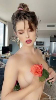 Amanda Cerny Nude Valentines  Set  on leaks.pics