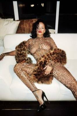 Rihanna Nude Modeling Photoshoot Set  - Barbados on leaks.pics