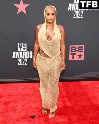 DreamDoll Shows Off Her Sexy Boobs & Booty at the 2022 BET Awards in LA on leaks.pics