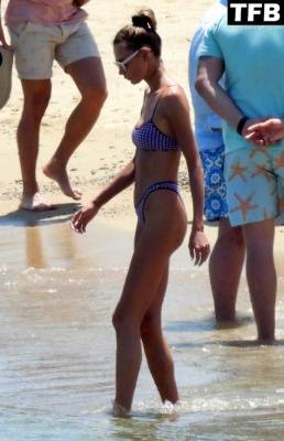 Alina Baikova Displays Her Slender Bikini Body on the Beach on leaks.pics